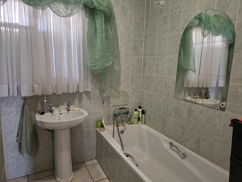 3 Bedroom Property for Sale in Meiringspark North West